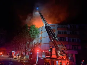 Incendiu în Bârlad după ce o țigară a fost lăsată aprinsă. 30 de persoane au fost evacuate - Foto: Arhiva