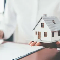 Cea mai mare despăgubire plătită în România, în 2021, în baza asigurărilor de locuinţe: 820.000 €. / Foto: agenceunie.com
