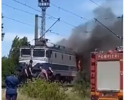 Locomotivă, în flăcări / FOTO: captură youtube.com