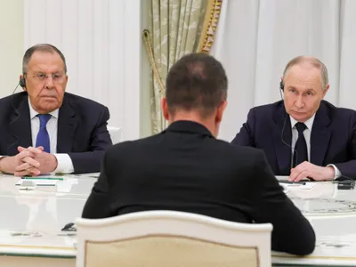 Serghei Lavrov, Péter Szijjártó și Vladimir Putin - Foto: Profimedia images