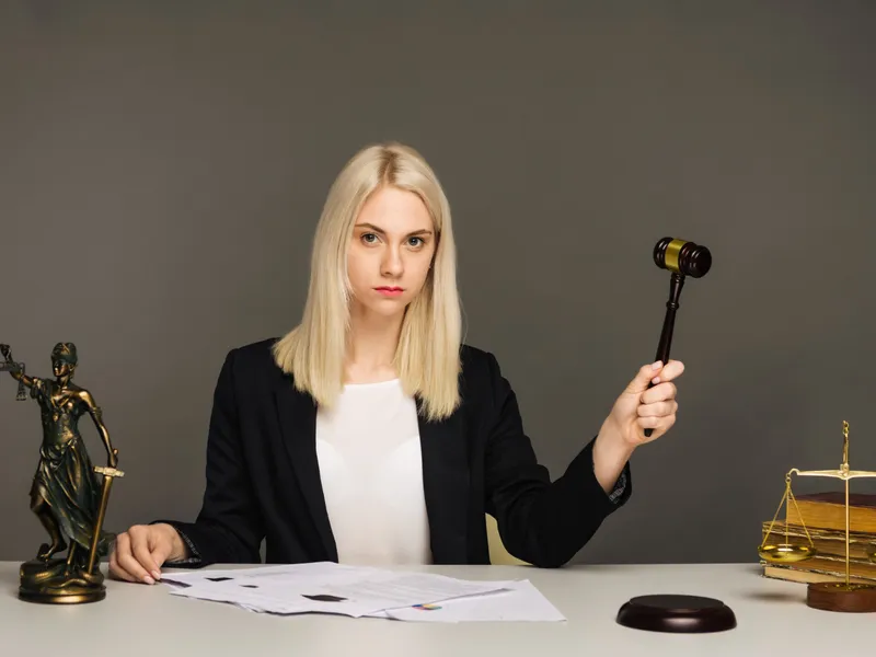 26.000 lei/lună net pentru șefa Curții de Apel București care spune că nu are „un salariu nesimțit” - Foto: Freepik (Imagine cu rol ilustrativ)