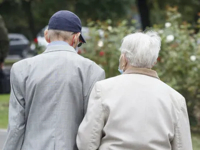 Doi pensionari au devenit milionari în euro după ce au dat statul în judecată în urma unor lucrări împotriva inundațiilor