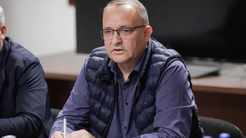 Grevă la Metrou: Sindicalistul-șef are15.000 lei/lună din 4 surse de bugetar. E consilier PSD - Foto: INQUAM PHOTOS / George Călin