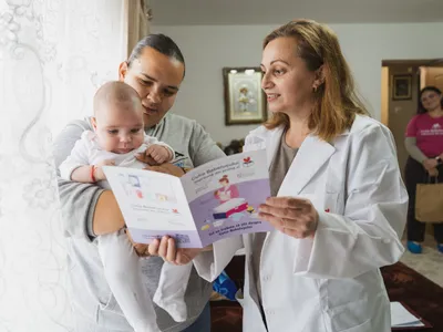 Fundația OMV Petrom alocă 5 milioane de euro pentru a veni în sprijinul familiilor din comunitățile vulnerabile - Foto: Fundația OMV Petrom