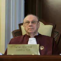 Marian Enache îi ia locul lui Valer Dorneanu/ Foto: INQUAM/Octav Ganea