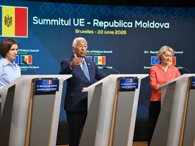 Preşedintele Republicii Moldova, Maia Sandu, preşedintele Consiliului European, Antonio Costa, şi preşedintele Comisiei Europene, la Sumiitul UE . Republica Moldova - Foto: Profimedia Images