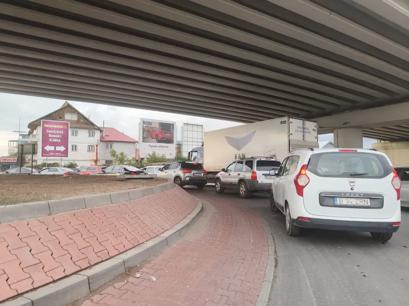 Aglomerație de nedescris la intrarea în București - Foto: Newsweek