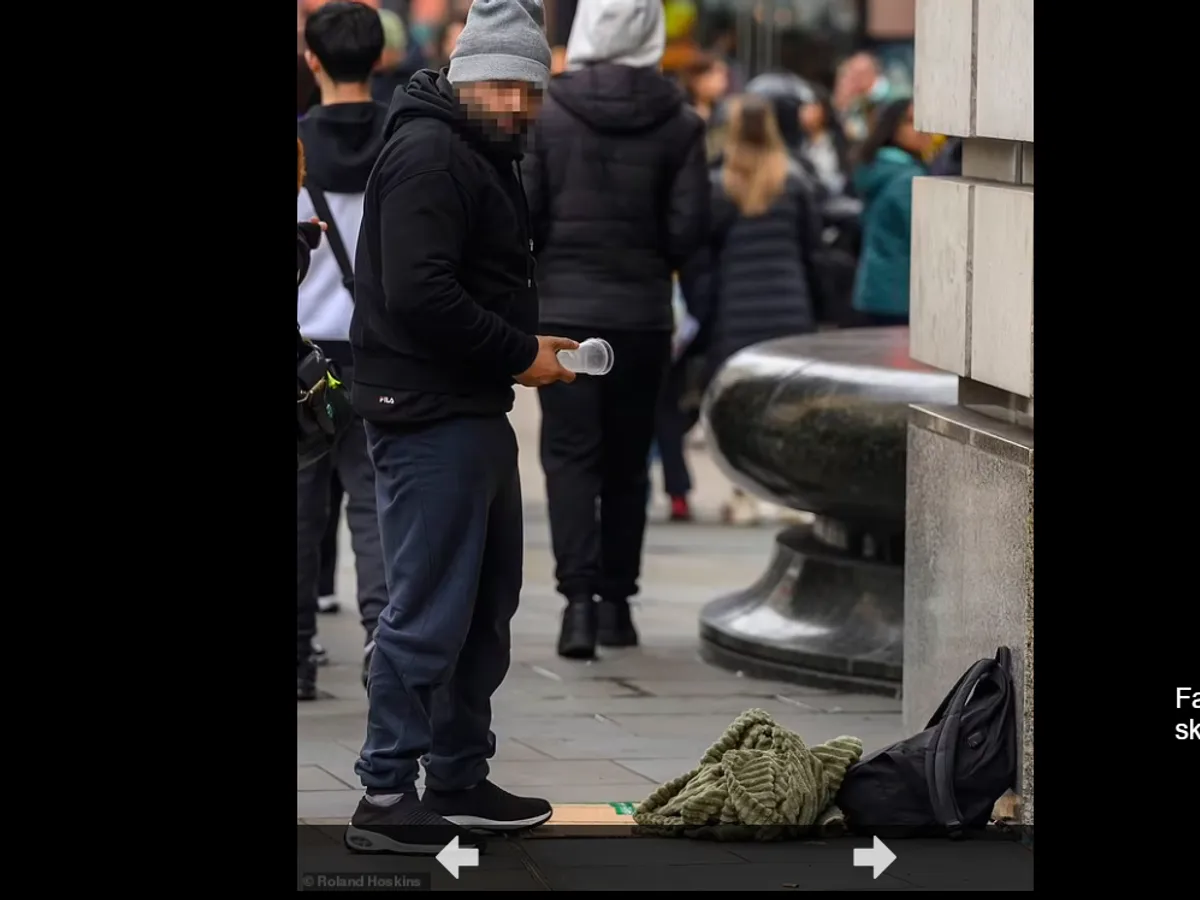 O bandă de sute de români a invadat și a terorizat Londra, Vor da o lovitură de milioane de Crăciun! - Foto: Daily Mail / Roland Hoskins
