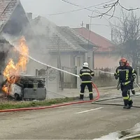 La un pas de tragedie. 14 butelii au explodat în urma unui accident rutier FOTO: presasm.ro