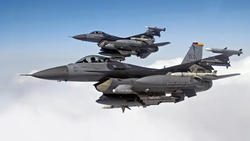 Braking News. Primul lot de avioane F-16 a ajuns în Ucraina - Foto: Profimedia Images (imagine cu caracter ilustrativ)