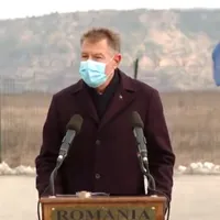 Președintele a vizitat baza militară aeriană de la Câmpia Turzii. FOTO: Captură video