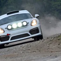 Porsche Cayman GT4 Clubsport este pus în mișcare de un motor boxer cu șase cilindri, de 3.8 litri și 385 cai putere.