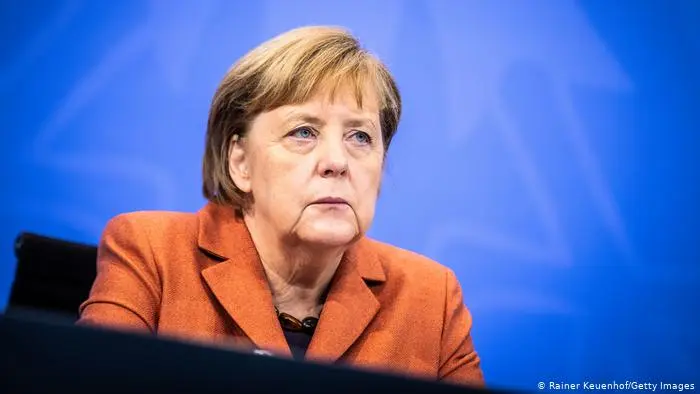 Angela Merkel merge în ultima sa vizită în Rusia în funcția de cancelar/FOTO: dw.com