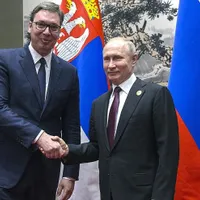 Aleksandar Vucic, președintele Serbiei, și omologul său rus. / Foto: hotnews.ro