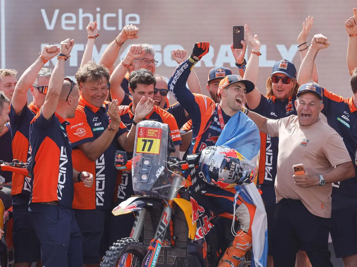 Moto: Argentinianul Luciano Benavides (KTM) a câştigat Raliul Dakar 2026; Gyenes, pe locul 25