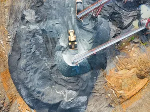 România reintră în jocul resurselor: investiții de peste 600 milioane € în minerit strategic - FOTO: Pexels (imagine cu rol ilustrativ)