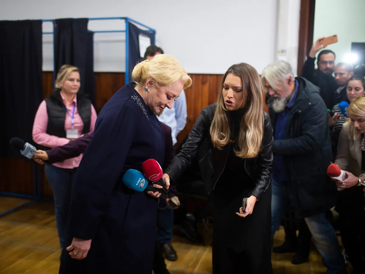 Foto: Mugur Vărzariu
