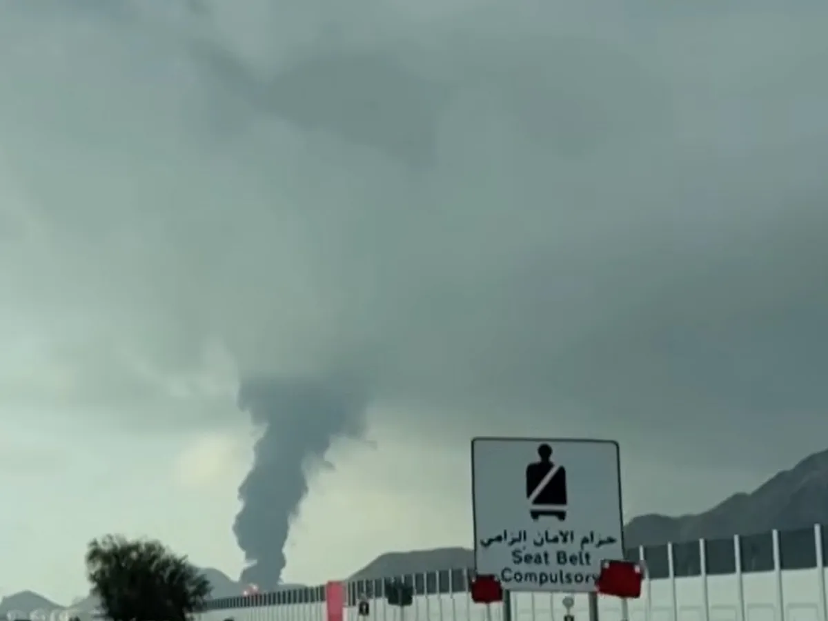 Topitoria de aluminiun din Al Taweelah, Abu Dhabi, lovită de iranieni - Foto: captură video