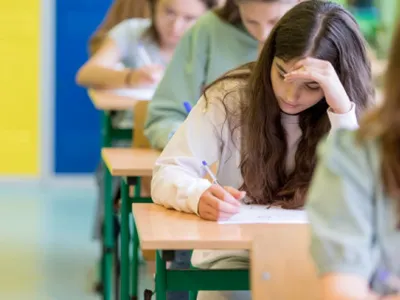 Subiecte la matematică la Evaluarea Națională 2026: A început examenul. Ce tipuri de exerciții pot primi elevii