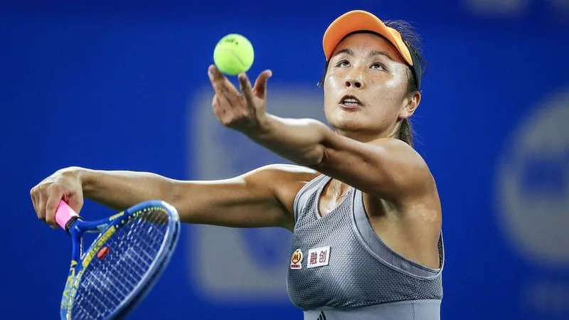 Franţa s-a declarat „preocupată” de soarta jucătoarei de tenis Shuai Peng, dispărută în China. / Foto: bbc.com
