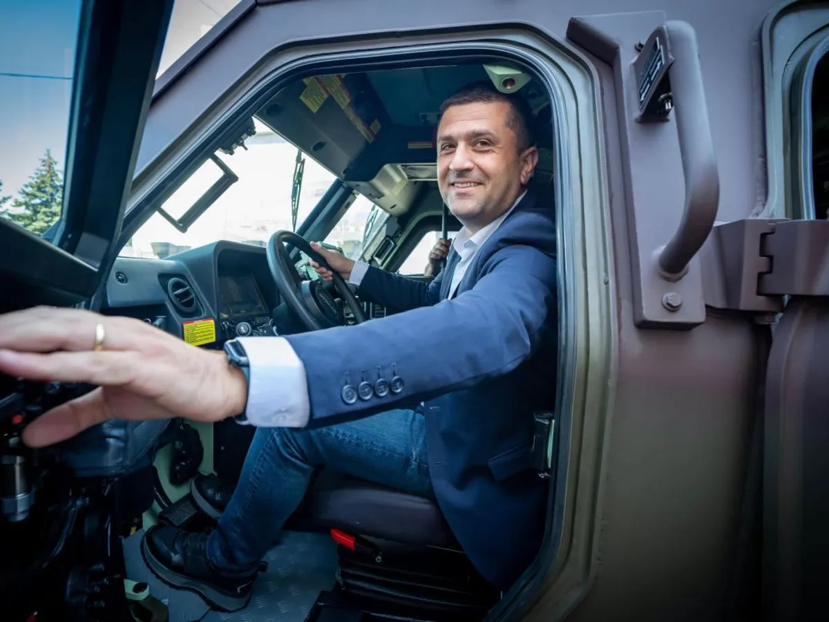 Radu Miruţă, ministrul interimar al Apărării - Foto: Facebook/Radu Miruţă