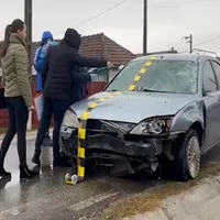 Şase tineri cu vârste între de 16 și 25 de ani au fost spulberați de un șofer în Argeș Foto: captură Observator
