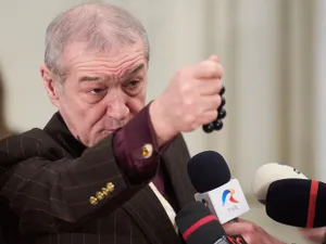 Reacția lui Becali după ce i-a fost redusă pensia cu 300 de lei: Mai dau eu 100 de pensii de la mine - Foto: Profimedia images