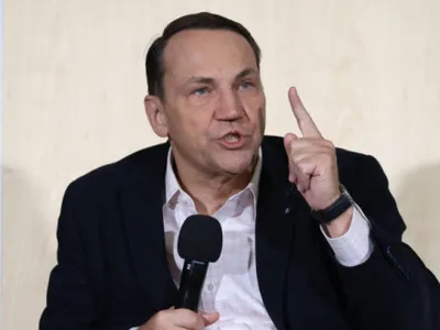 Șeful diplomației poloneze: NATO ar învinge rapid Rusia „dacă ne-ar ataca și ne-am da jos mănușile”. Reacția Moscovei