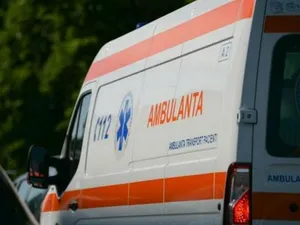 Patru persoane rănite într-un accident violent pe DN 28. O ambulanța cu pacienți a fost implicată - FOTO: Facebook/Ambulanta