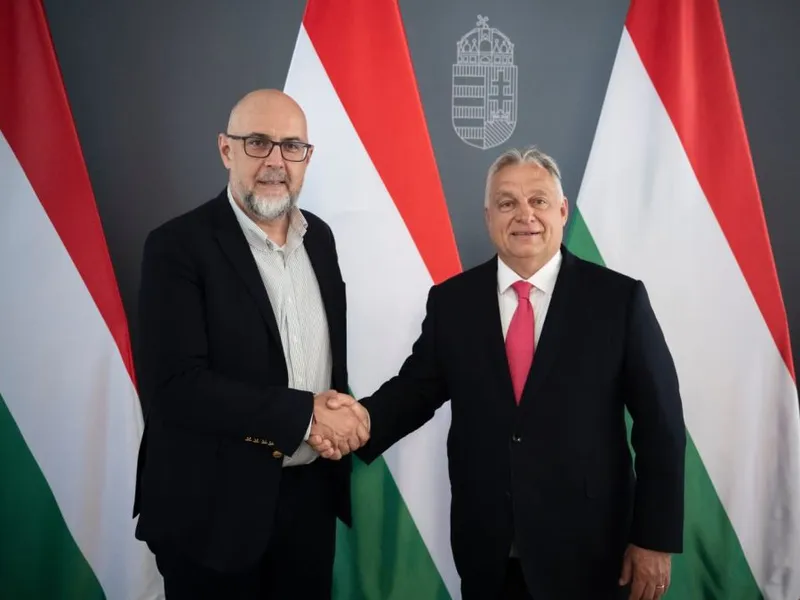Viktor Orban, împreună cu liderul UDMR, Kelemen Hunor, la reuniunea Forumului Reprezentanților Maghiari din Bazinul Carpatic - Foto: Facebook/Kelemen Hunor
