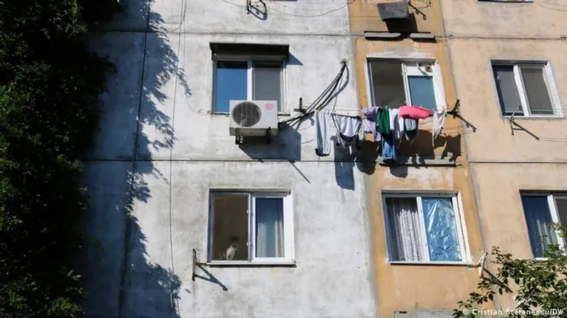 Deutsche Welle: Românii, un popor de proprietari într-o sărăcie lucie