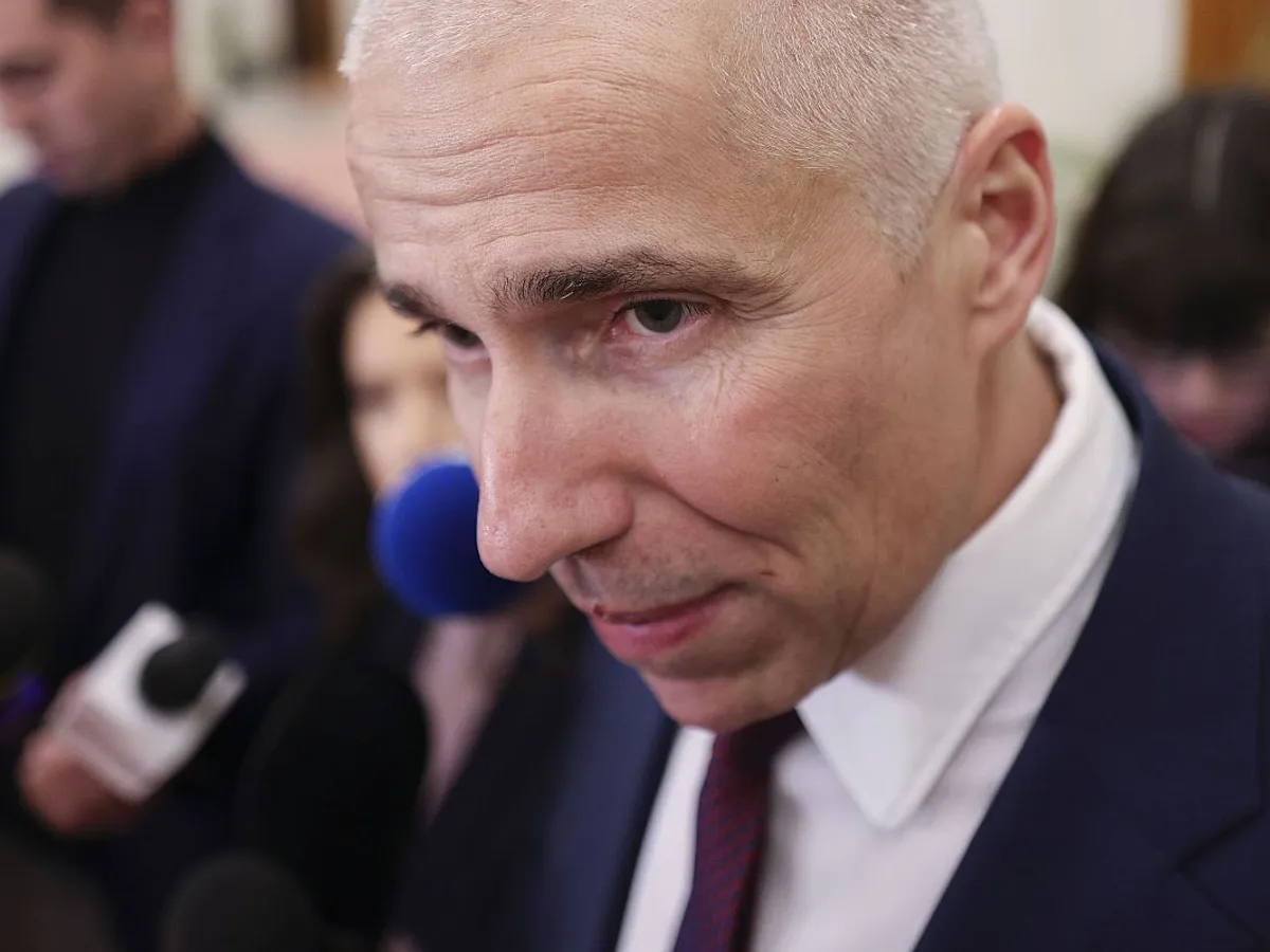 Ministrul Justiţiei, Radu Marinescu, vrea să extindă răspunderea juridică până la vârsta de 14 ani