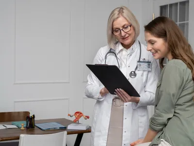 Femeie la doctor - Foto: Freepik (Imagine cu rol ilustrativ)