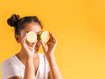 Ce se întâmplă cu organismul dacă mănânci lămâi în fiecare zi. Ce organe au beneficii? - Foto: Freepik (Imagine cu rol ilustrativ)