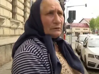 „Să le ia organismul din ei”. Cum explică mama unuia dintre tinerii care au atacat ambulanța agresiunea revoltătoare a acestora