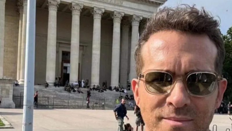 Ryan Reynolds a numit Budapesta „Hawaiiul Europei Centrale” - Foto: Dailynewshungary.com