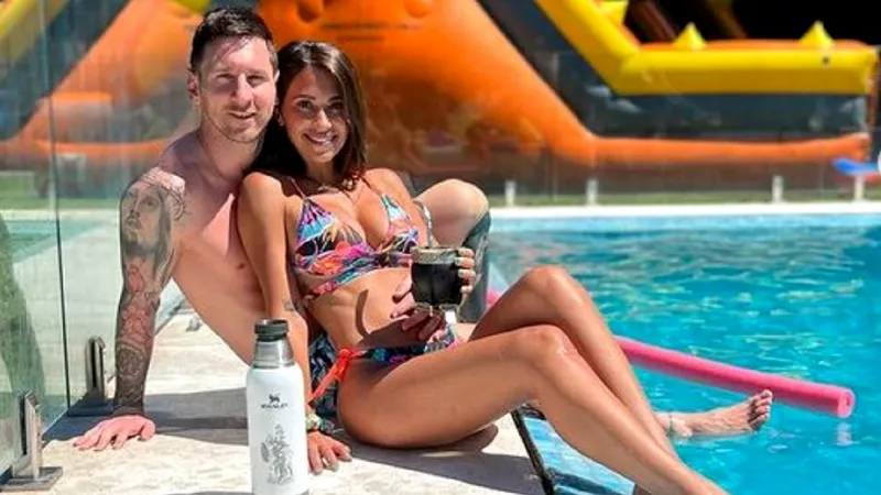 Lionel Messi, Crăciun cu soția super-sexy și copii la piscină, la 35 de grade Celsius. / Foto: click.ro