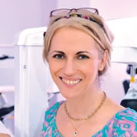 Ramona Pavel Szekeres - Medic - Franța