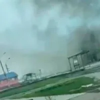 Trupele ruse au bombardat clădirea poliției din Luhansk. Șase persoane au fost rănite/FOTO: Twitter/@uaworldit