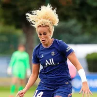 Fotbalista Kheira Hamraoui de la PSG, bătută cu ranga: „Mai umbli cu bărbați însurați?”. / Foto: new.in-24.com