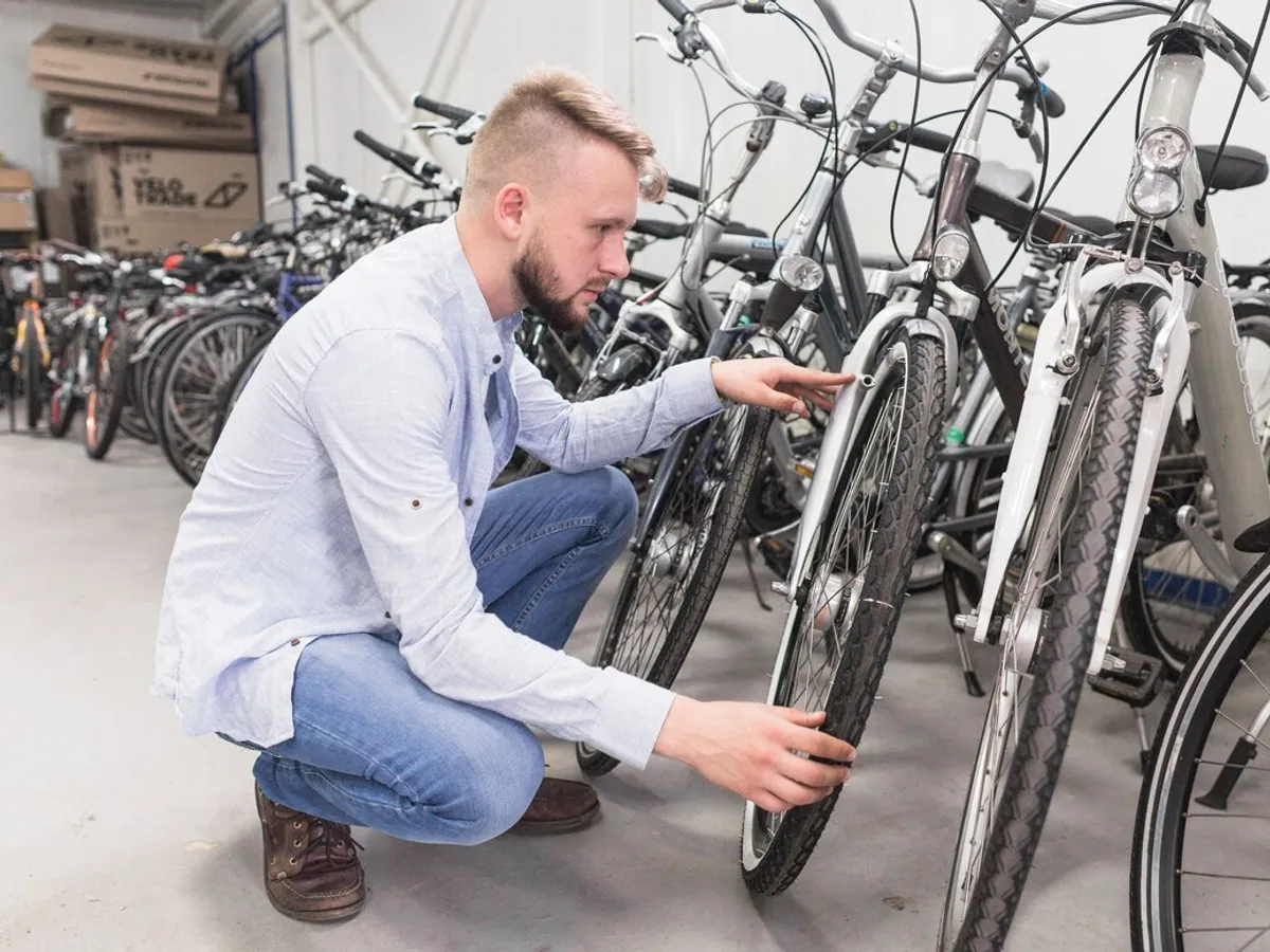 O fabrică de biciclete se închide A fost oprit lanțul de producție. 500 de oameni vor fi dați afară - Foto: Freepik.com (rol ilustrativ)