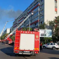 Incendiu într-un bloc de pe Bd. Iancu de Hunedoara din București. / Foto: ISU București