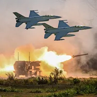 Ucraina pregătește „cerul sângeriu” pentru Putin cu avioane F-16, rachete Patriot, HIMARS și NASAMS - Foto: Profimedia images