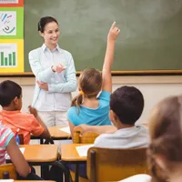 Educația antreprenorială, financiară și juridică, materii obligatorii în școlară. / Foto: avantaje.ro