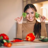Toată lumea o aruncă, dar am putea să o folosim pentru a ne vindeca. Scade colesterolul „rău” Foto: Freepik
