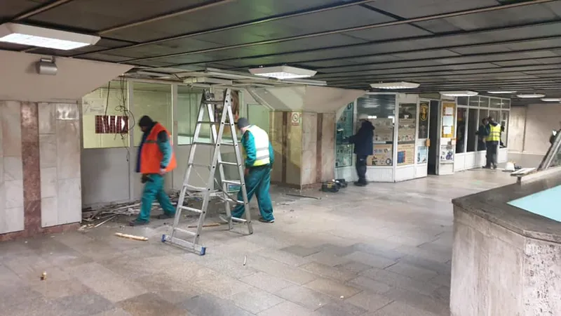 Primăria Sectorului 1 a demolat construcțiile ilegale de la stația de metrou Gara de Nord Foto: Facebook