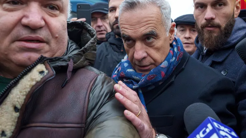 Călin Georgescu, alături de un extremist judecat pentru incitare la ură: „Să ne asumăm istoria" - Foto: Profimedia images