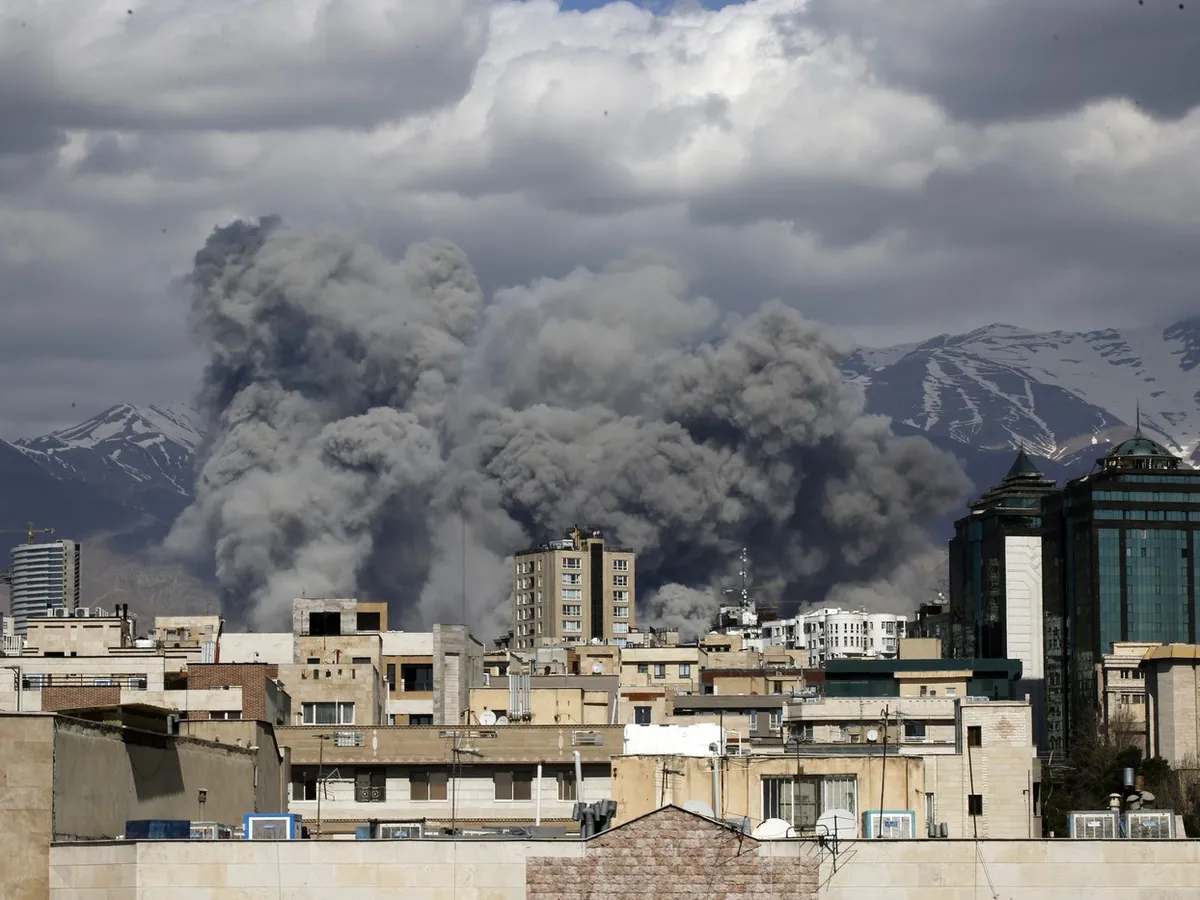 Explozie masivă în centru Teheranului - Foto: Profimedia Images