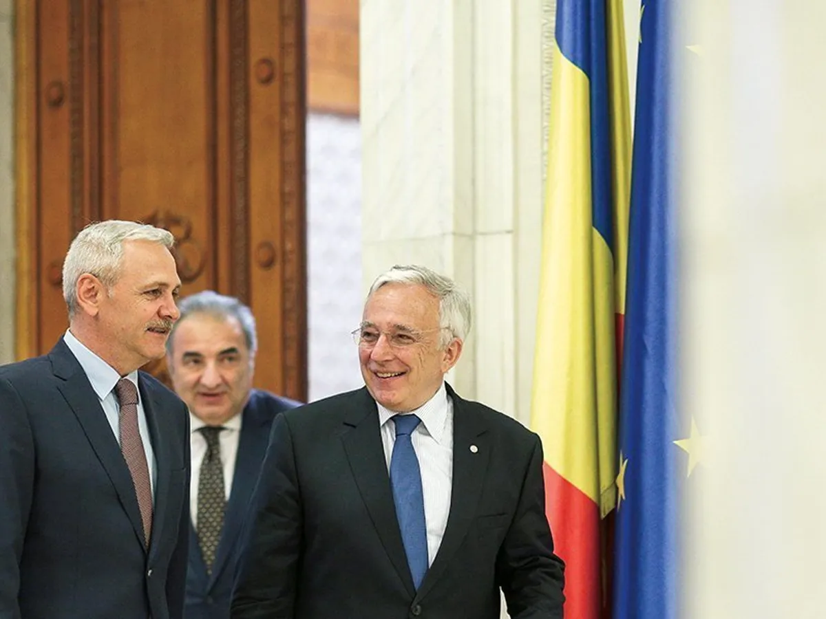 Șeful Băncii Naţionale a României are venituri mai consistente decât 13 omologi ai săi din Uniunea Europeană