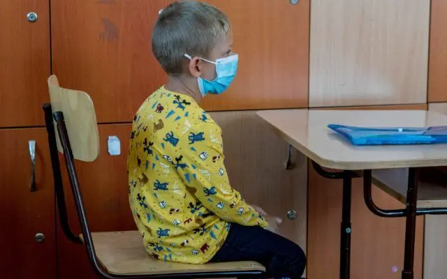 2.038 de elevi și 1.852 angajați în școli sunt infectați cu COVID/ FOTO: Inquam Photos/Casian Mitu